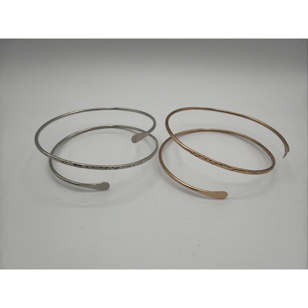Set of 2 Open Cuff Bracelets Silver Tone & Gold Tone Hammered Adjustable